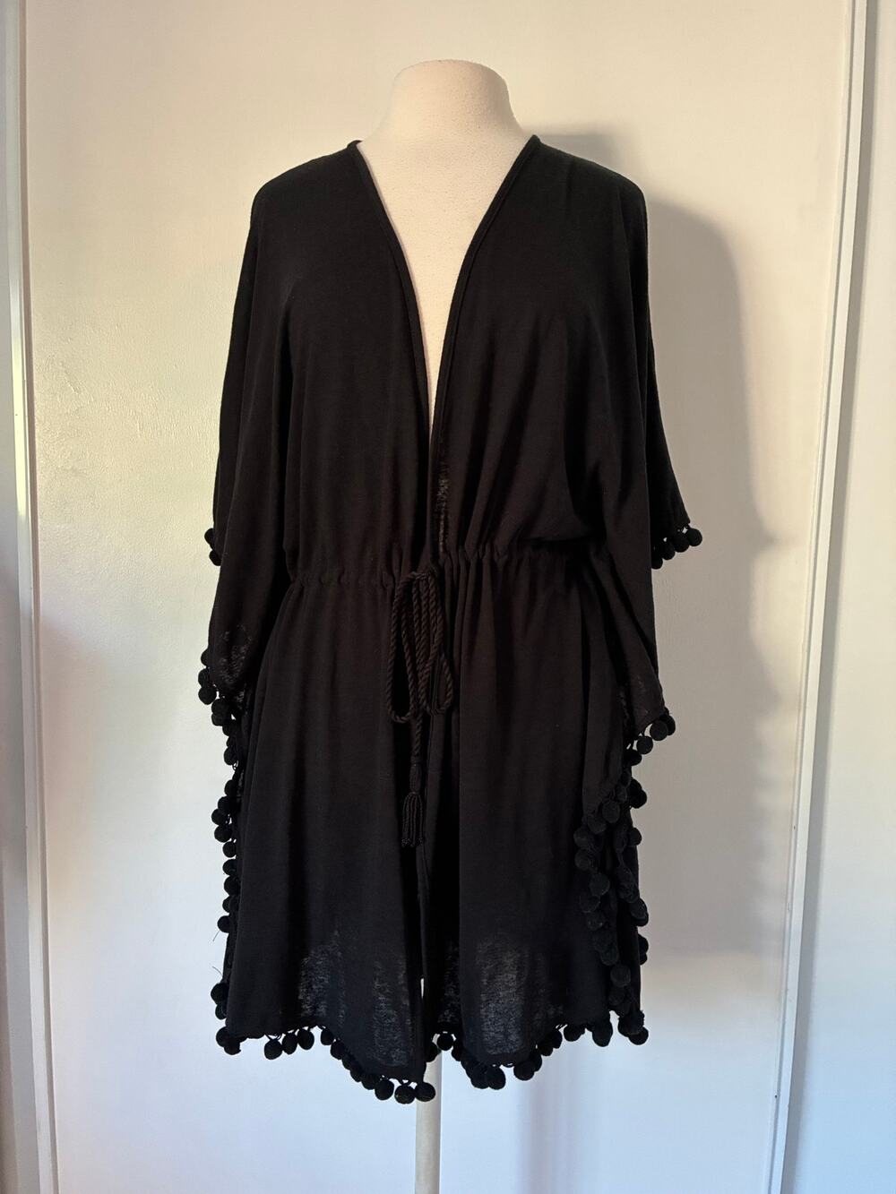 Tommy Bahama Black Beach Cover Pom Pom Trim Beach Vacation Holiday Wrap Tie Sz S